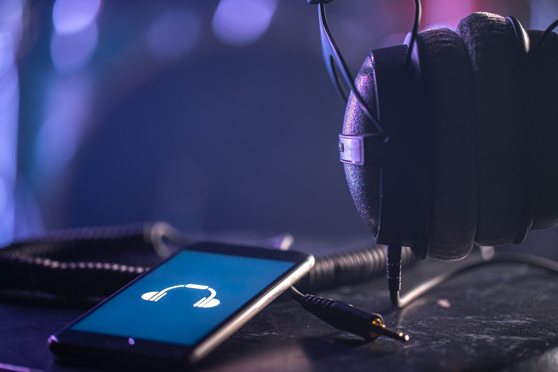 How Live Music Transforms the Concert Experience